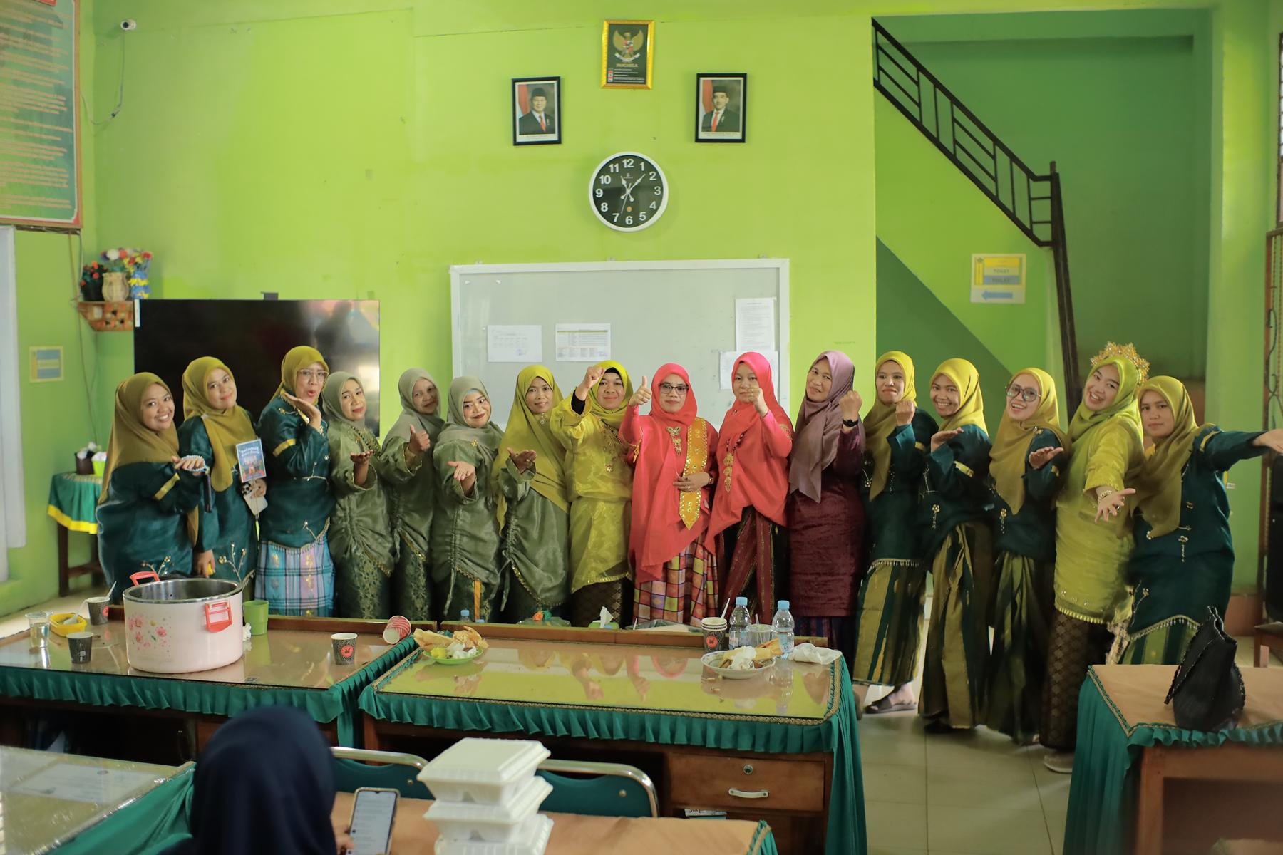 Peringatan Hari Guru 2025